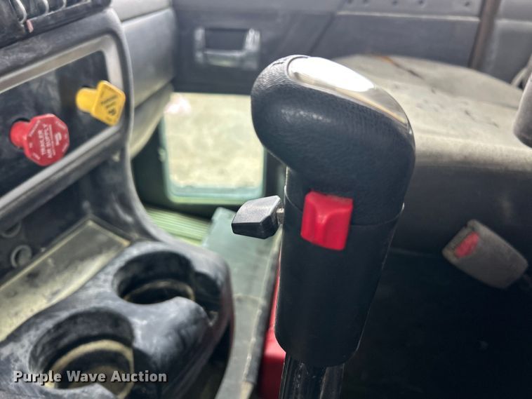 image for item FC5040 2013 Kenworth T660 semi truck