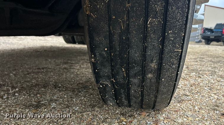 image for item FC5040 2013 Kenworth T660 semi truck