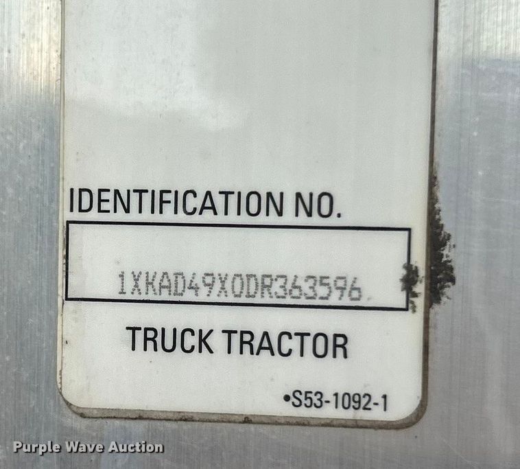 image for item FC5040 2013 Kenworth T660 semi truck