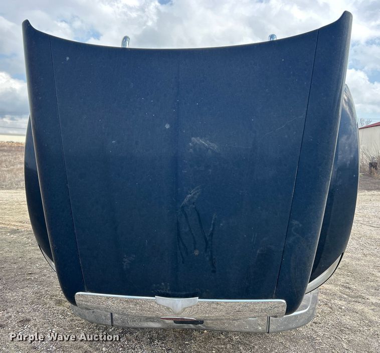 image for item FC5045 2015 Peterbilt 579 semi truck