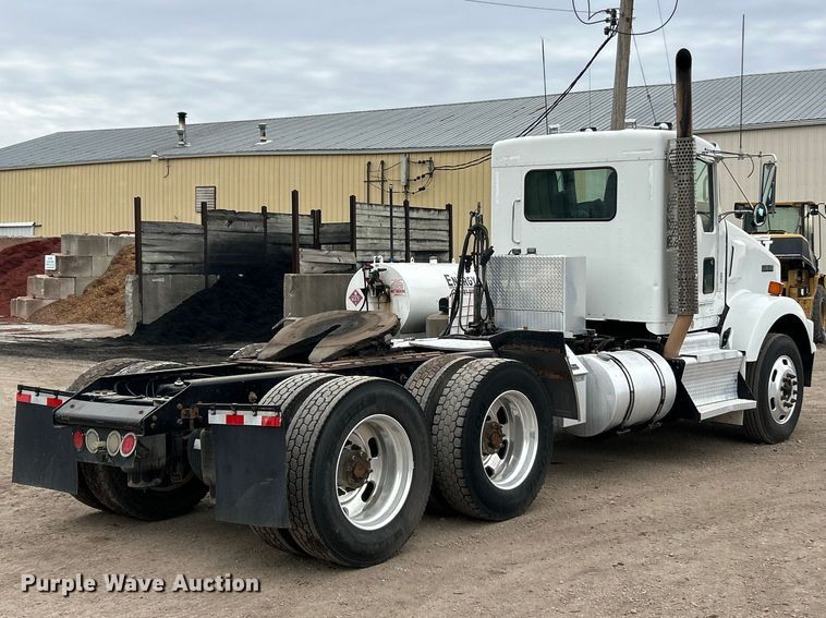image for item FC5080 2012 Kenworth T800 semi truck