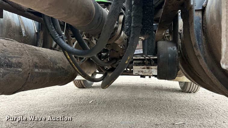 image for item FC5080 2012 Kenworth T800 semi truck