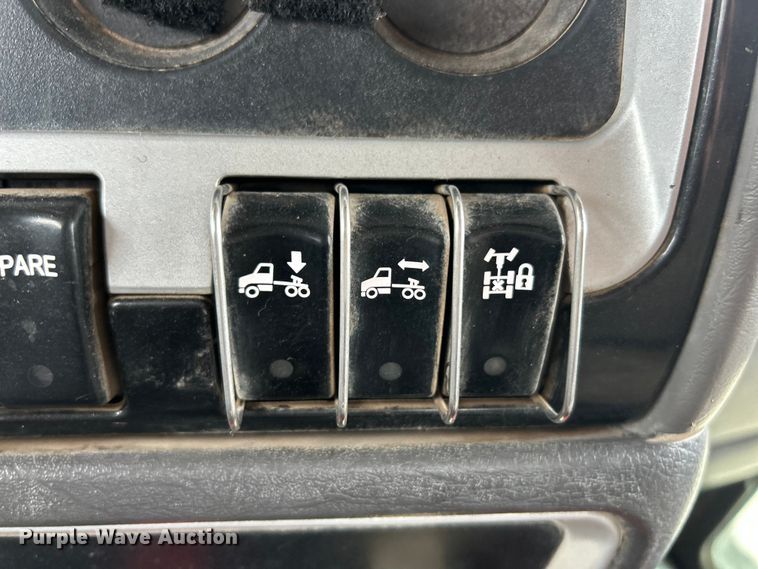 image for item FC5080 2012 Kenworth T800 semi truck