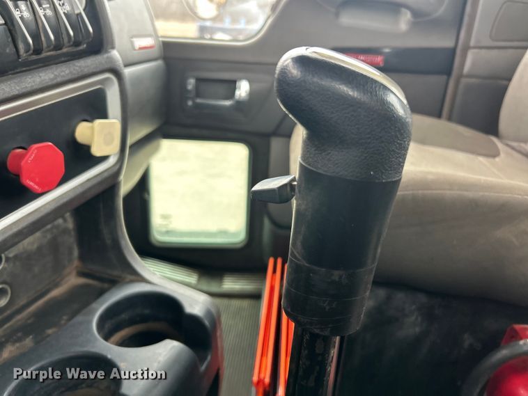 image for item FC5080 2012 Kenworth T800 semi truck