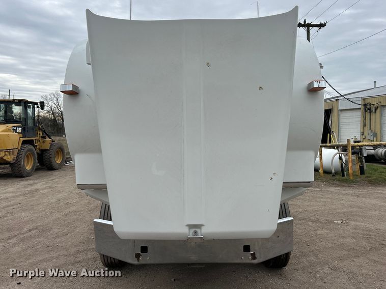 image for item FC5080 2012 Kenworth T800 semi truck