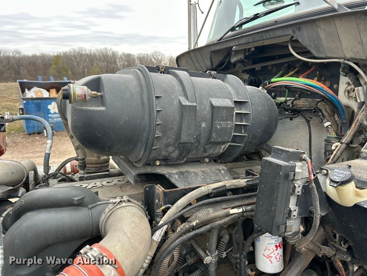 image for item FC5080 2012 Kenworth T800 semi truck