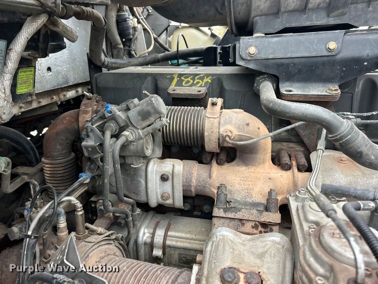 image for item FC5080 2012 Kenworth T800 semi truck