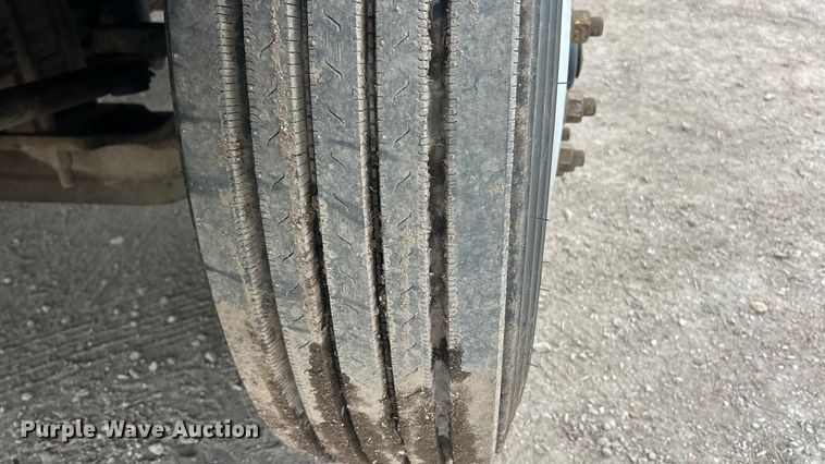 image for item FC5080 2012 Kenworth T800 semi truck