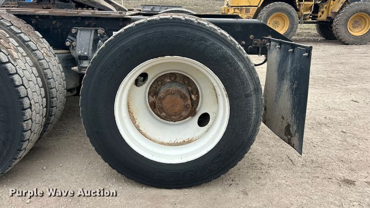 image for item FC5080 2012 Kenworth T800 semi truck