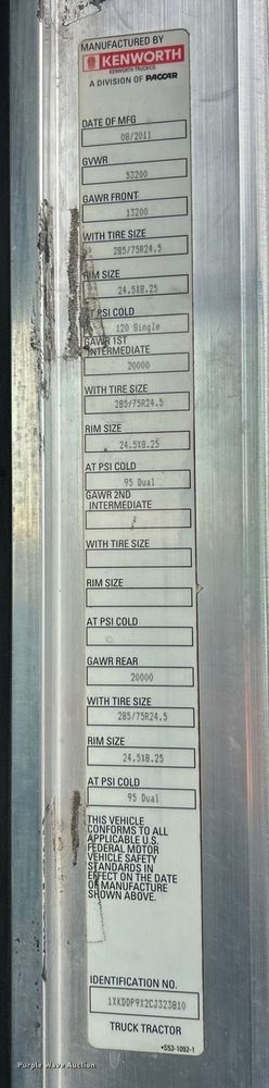 image for item FC5080 2012 Kenworth T800 semi truck