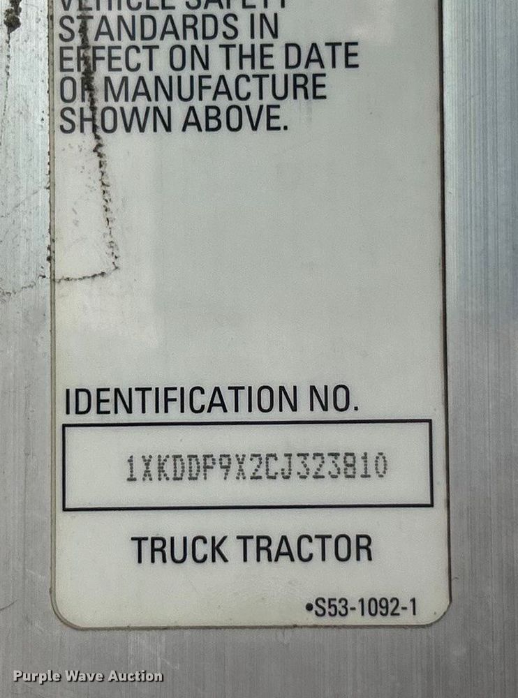 image for item FC5080 2012 Kenworth T800 semi truck