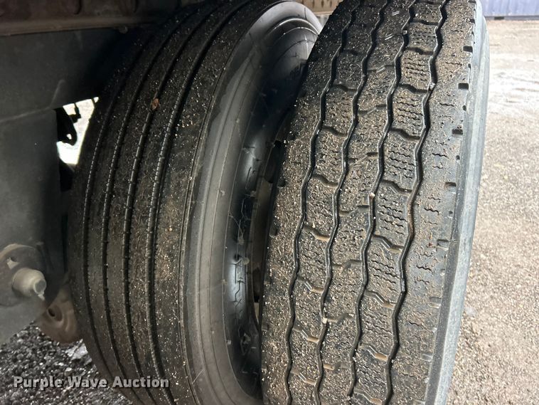 image for item FC5129 2009 Utility refrigerated van trailer