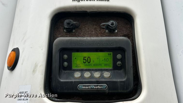 image for item FC5130 2008 Utility refrigerated van trailer