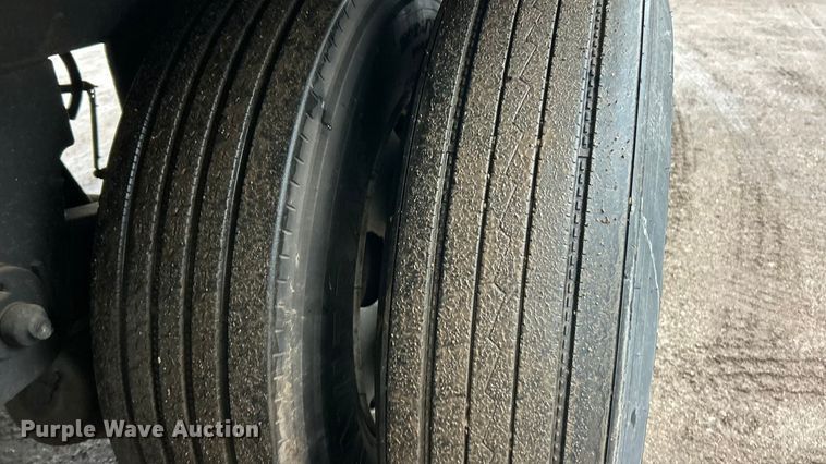 image for item FC5130 2008 Utility refrigerated van trailer