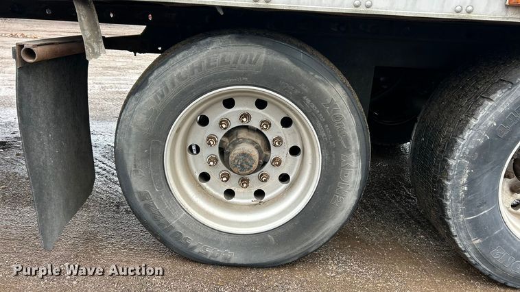 image for item FC5131 2009 Utility refrigerated van trailer