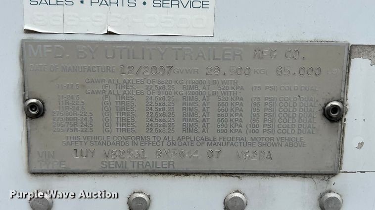 image for item FC5131 2009 Utility refrigerated van trailer