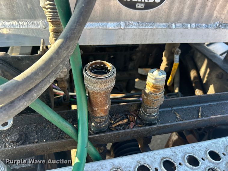 image for item FC5167 2012 Kenworth T800 semi truck