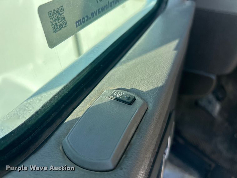 image for item FC5167 2012 Kenworth T800 semi truck