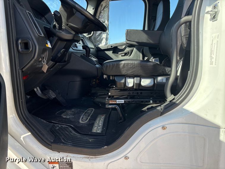 image for item FG2690 2024 Freightliner M2 flatbed truck