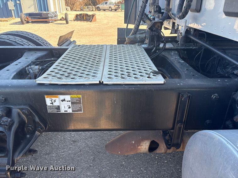 image for item FG2693 2018 Kenworth T680 semi truck