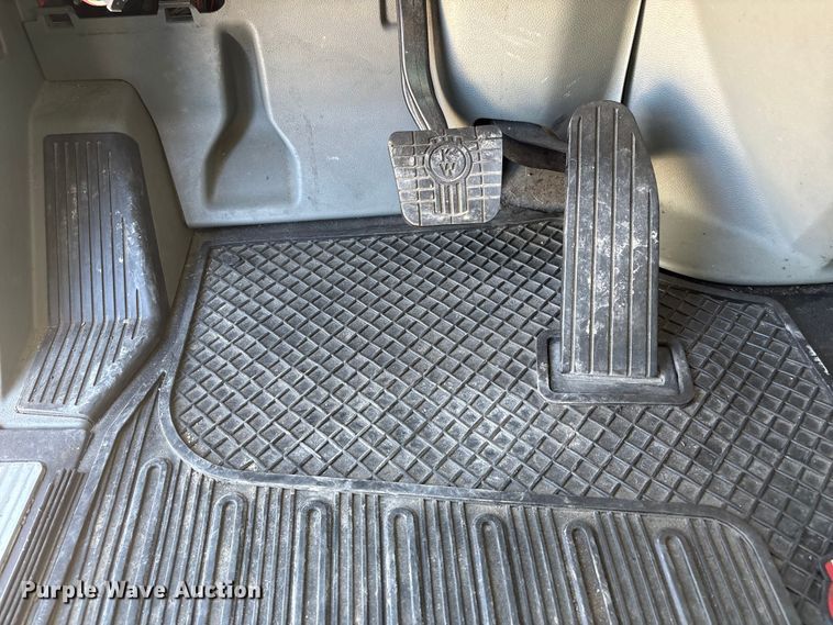 image for item FG2693 2018 Kenworth T680 semi truck