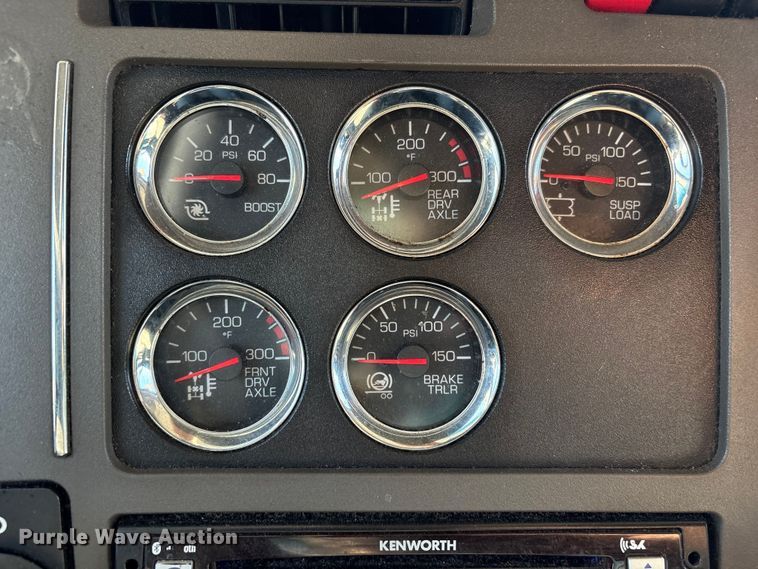 image for item FG2693 2018 Kenworth T680 semi truck