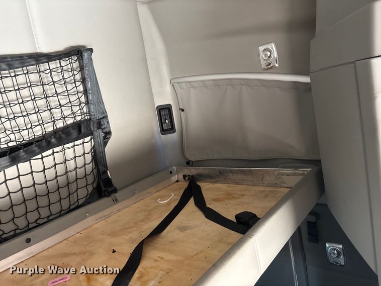 image for item FG2693 2018 Kenworth T680 semi truck