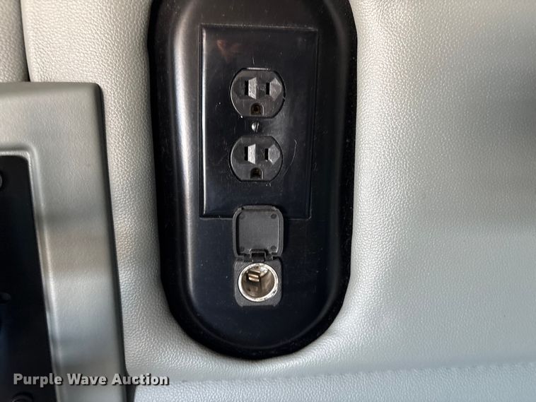 image for item FG2693 2018 Kenworth T680 semi truck