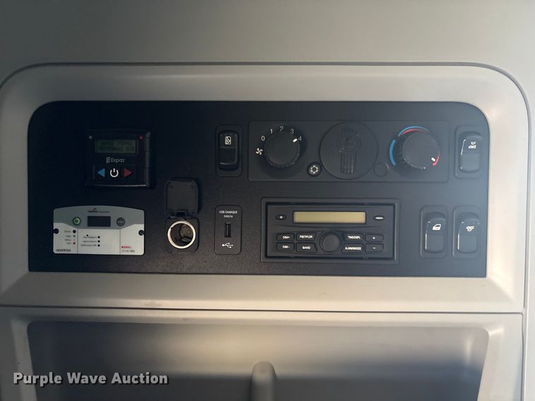 image for item FG2693 2018 Kenworth T680 semi truck