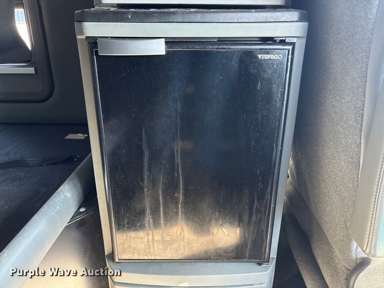 image for item FG2693 2018 Kenworth T680 semi truck