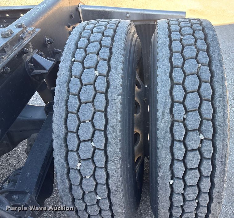 image for item FG2693 2018 Kenworth T680 semi truck