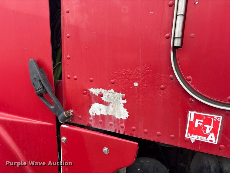 image for item FG2721 2002 Peterbilt 357 semi truck