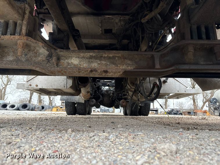 image for item FG2721 2002 Peterbilt 357 semi truck