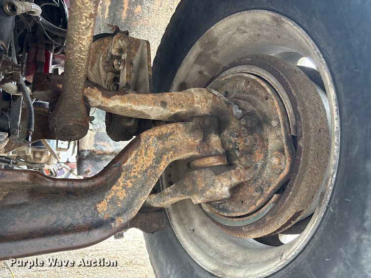 image for item FG2721 2002 Peterbilt 357 semi truck