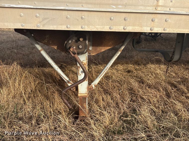 image for item FI0147 1998 Pine dry van trailer