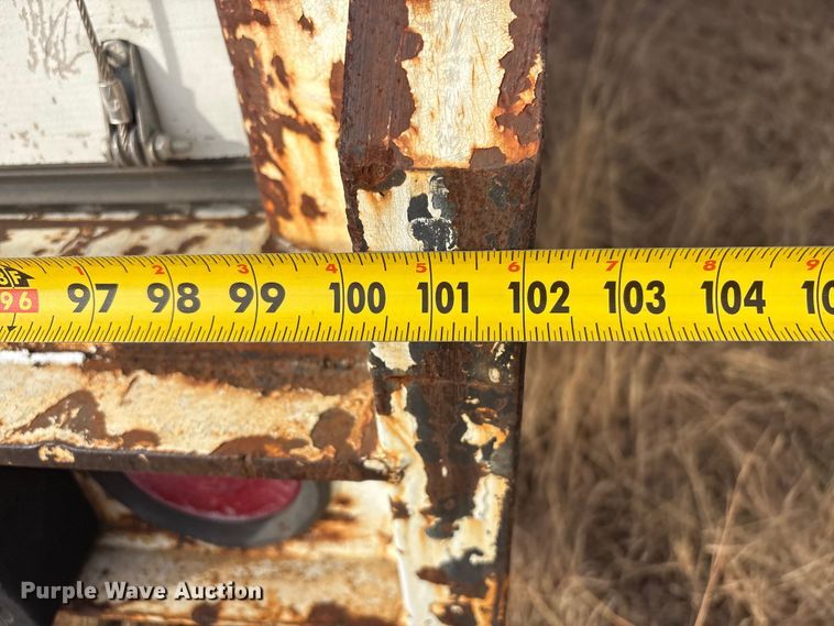 image for item FI0147 1998 Pine dry van trailer