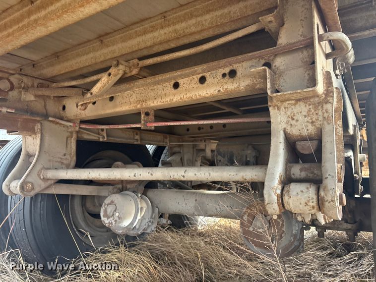 image for item FI0147 1998 Pine dry van trailer