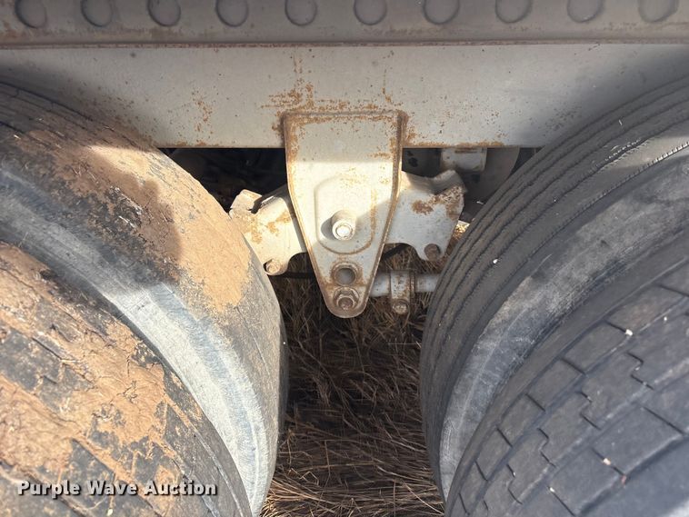 image for item FI0147 1998 Pine dry van trailer