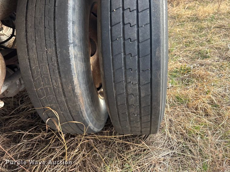 image for item FI0147 1998 Pine dry van trailer