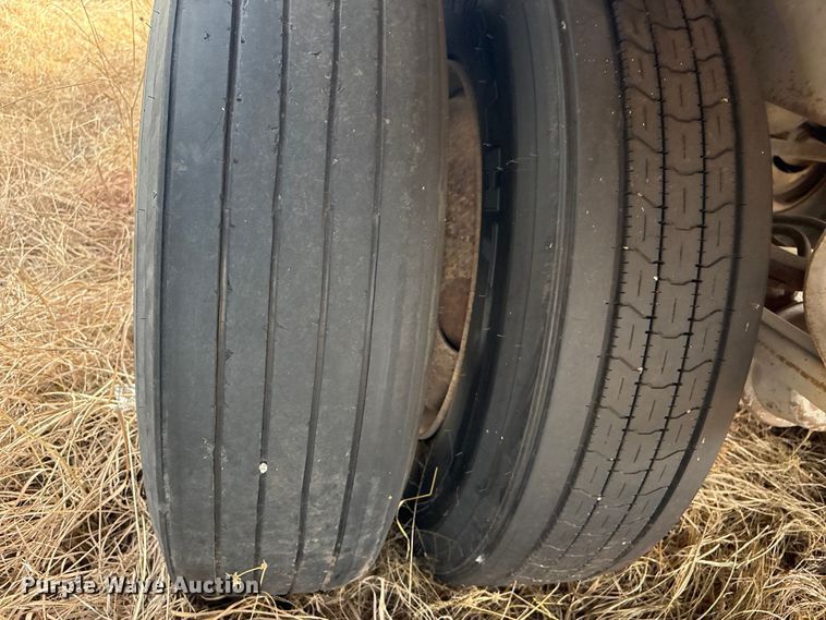 image for item FI0147 1998 Pine dry van trailer