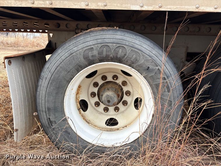 image for item FI0147 1998 Pine dry van trailer