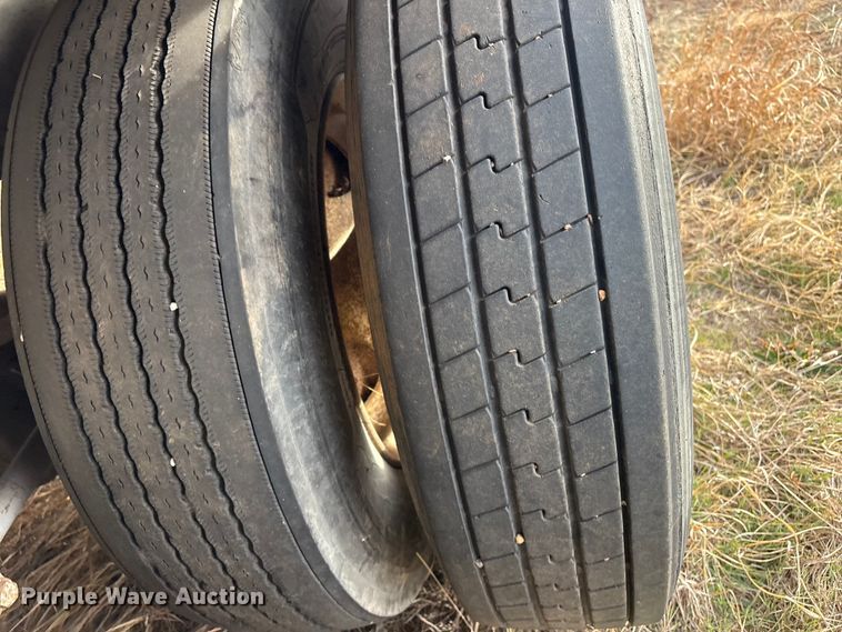 image for item FI0147 1998 Pine dry van trailer