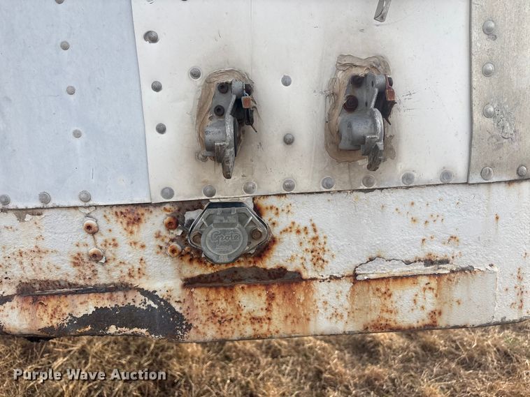 image for item FI0148 1997 Great Dane dry van trailer