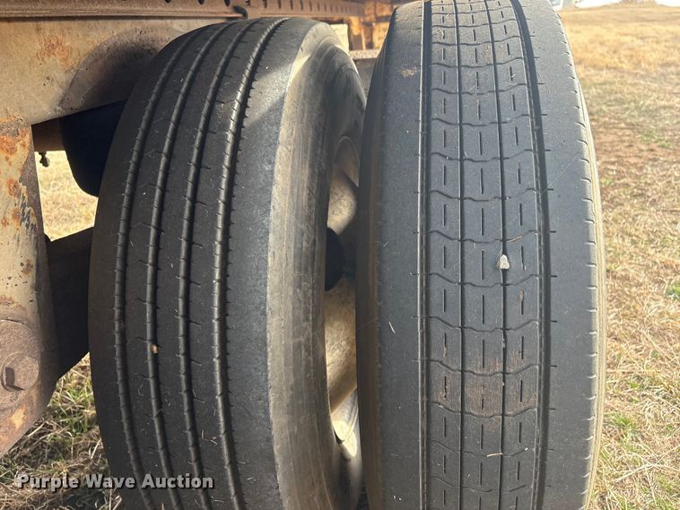 image for item FI0148 1997 Great Dane dry van trailer