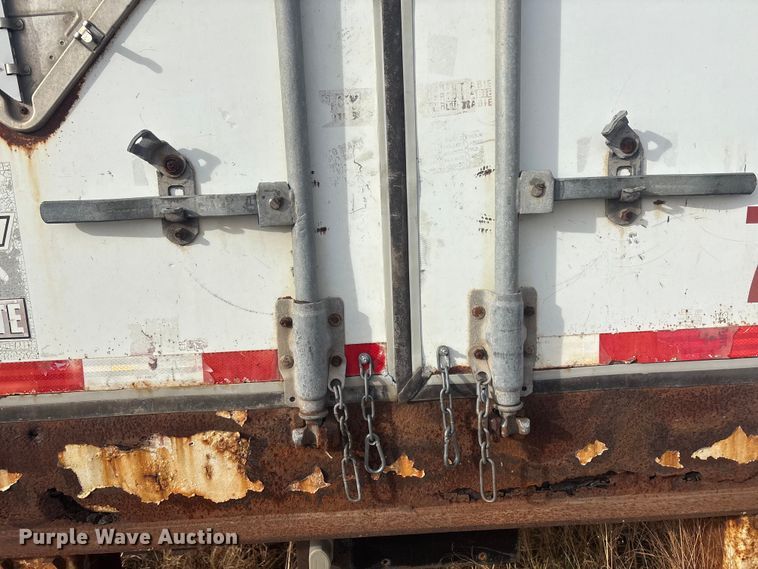 image for item FI0149 2007 Wabash dry van trailer