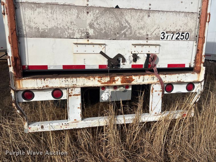 image for item FI0150 1996 Wabash dry van trailer