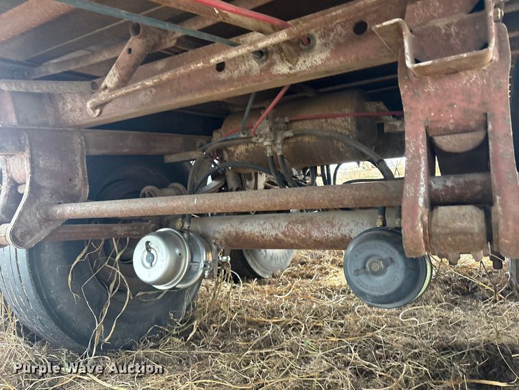 image for item FI0150 1996 Wabash dry van trailer