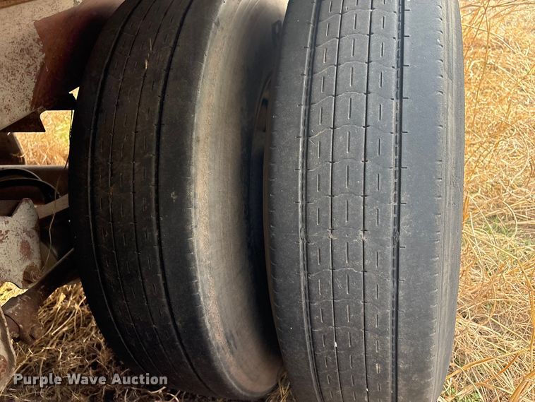 image for item FI0150 1996 Wabash dry van trailer