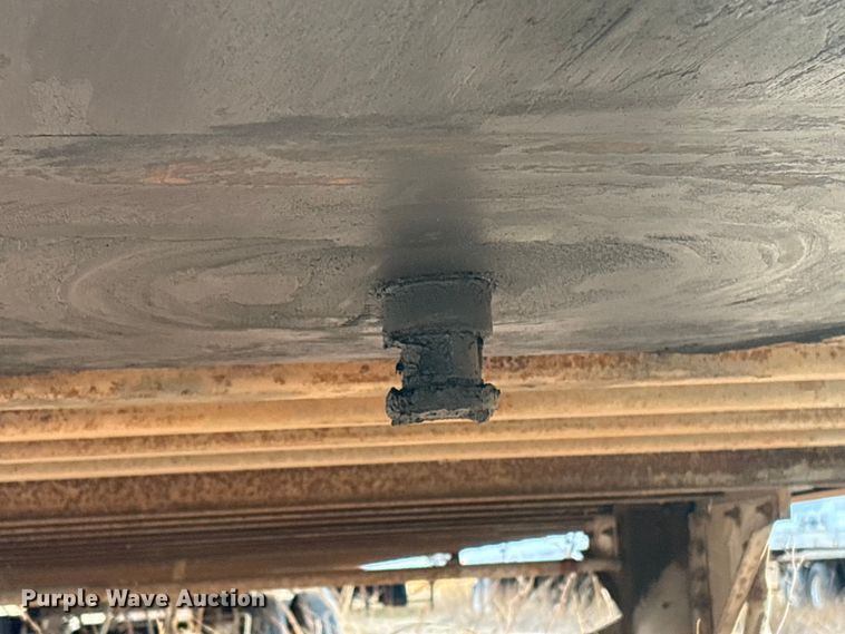 image for item FI0151 1999 Great Dane dry van trailer