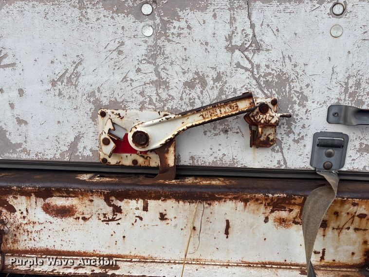 image for item FI0151 1999 Great Dane dry van trailer